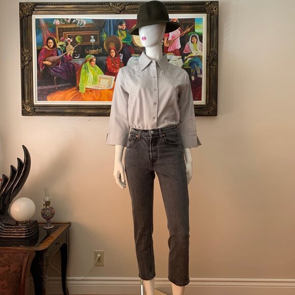 LEVI's Premium 501 Straight Leg Women's Button Fly Closure Jeans - Picture 2 of 10